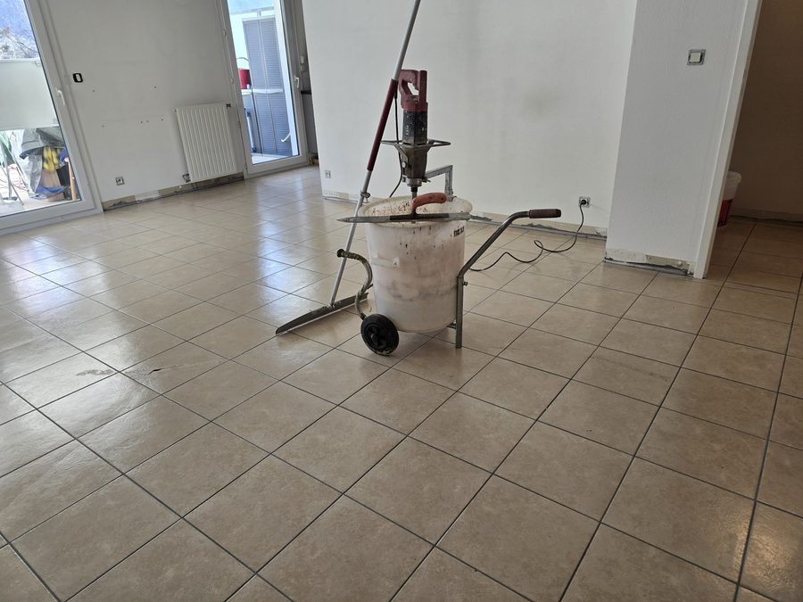Suite ragréage sol avant pose dalle LVT